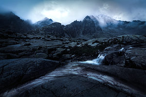 Tatry hory a řeka kamenité koryto