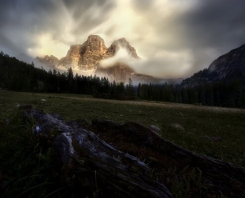 Dolomity krajina hory a západ slunce